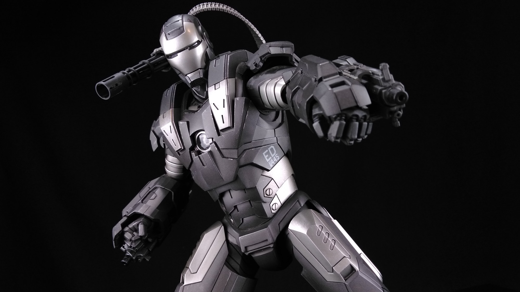 hot toys iron man 2 war machine